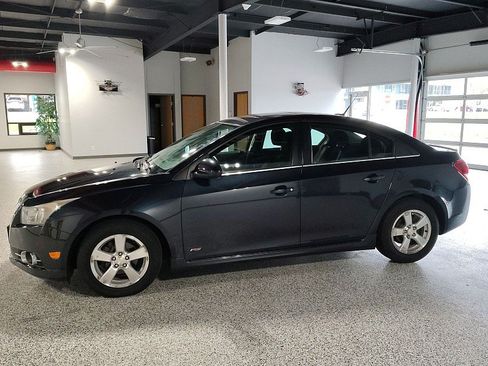 Used 2014 Chevrolet Cruze LT FWD image 8
