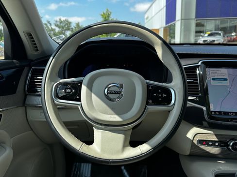 Used 2023 Volvo XC90 B6 Ultimate image 17