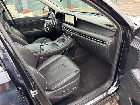 Used 2024 Hyundai Palisade Limited image 18