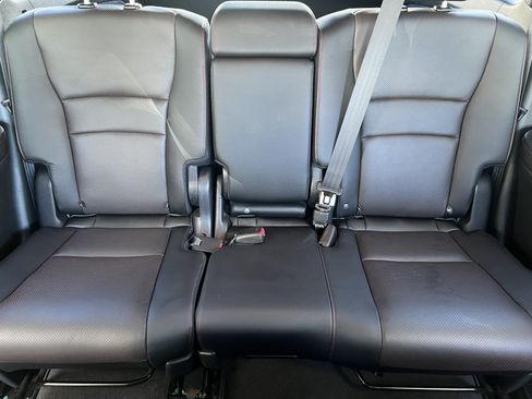 Used 2024 Honda Passport Black Edition image 15