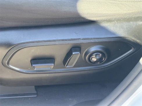 Used 2023 Jeep Grand Cherokee L Laredo image 20