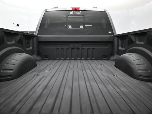 Used 2023 Ford F250 Lariat w/ Lariat Ultimate Package AWD/4WD image 7