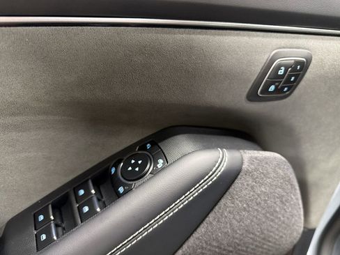 Used 2025 Ford Mustang Mach-E GT image 15