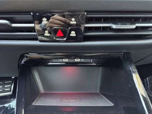 Used 2024 Volkswagen GTI SE image 25