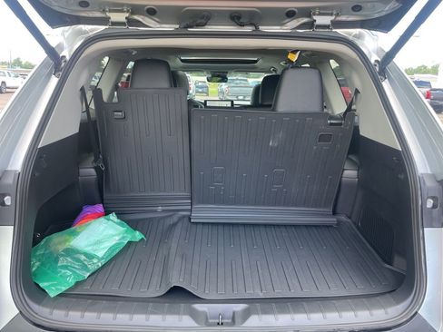 Used 2026 Toyota Grand Highlander AWD image 13