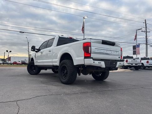 Used 2021 Ford F250 Platinum w/ FX4 Off-Road Package AWD/4WD image 2