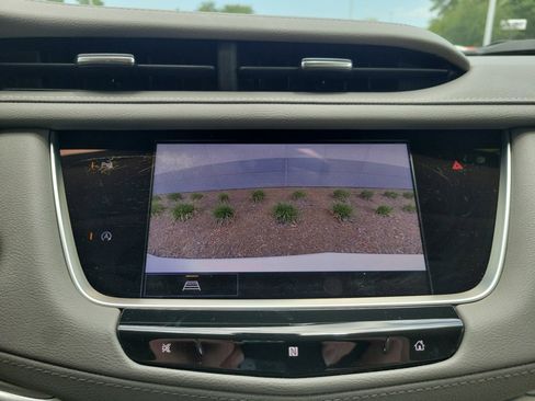 Used 2021 Cadillac XT5 Premium Luxury FWD image 23
