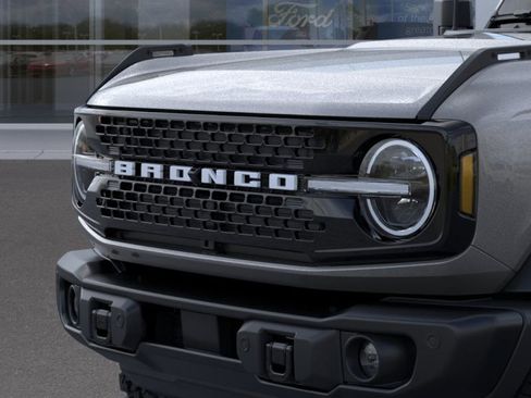 New 2025 Ford Bronco Badlands image 19