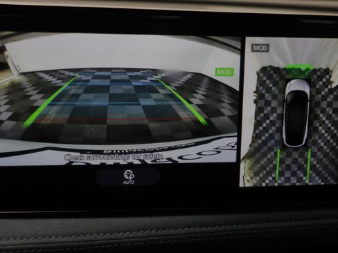 Used 2023 Nissan Ariya PLATINUM+ image 10