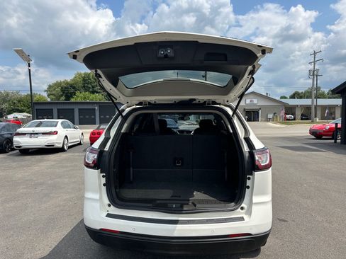 Used 2013 Chevrolet Traverse LT w/ All-Star Edition FWD image 8
