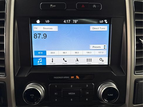 Used 2018 Ford F150 Lariat w/ Equipment Group 502A Luxury AWD/4WD image 42