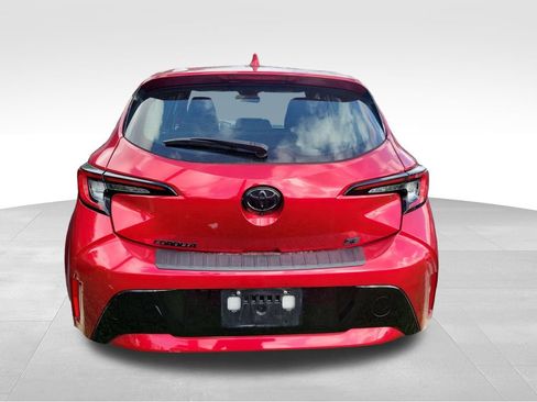 Used 2024 Toyota Corolla SE w/ SE Package FWD image 13