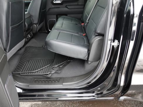 Used 2023 Chevrolet Silverado 1500 LT image 21