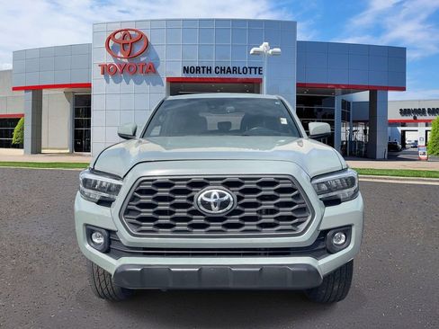 Used 2023 Toyota Tacoma TRD Off-Road AWD/4WD image 9
