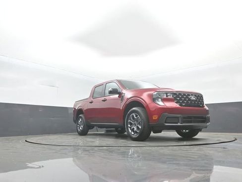 New 2026 Ford Maverick XLT image 25