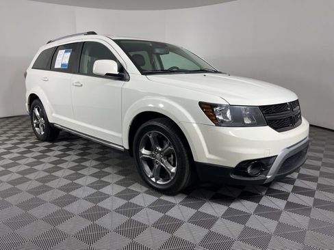 Used 2016 Dodge Journey Crossroad image 2