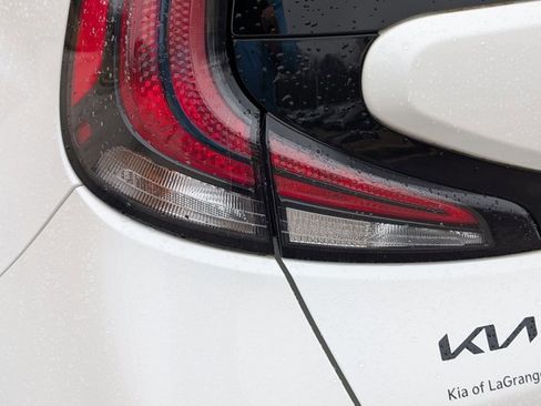 Used 2024 Kia Soul LX image 10