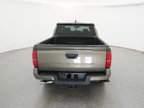 Used 2025 Toyota Tacoma TRD Sport image 10