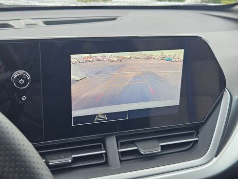 New 2026 Chevrolet Trax RS w/ Sunroof Package image 21