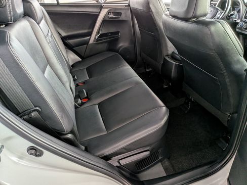 Used 2018 Toyota RAV4 Limited w/ Carpet Mat Package image 34