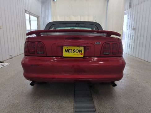 Used 1998 Ford Mustang GT RWD image 9