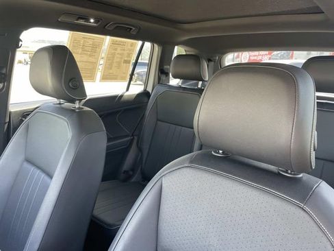 Used 2023 Volkswagen Tiguan SE R-Line image 22