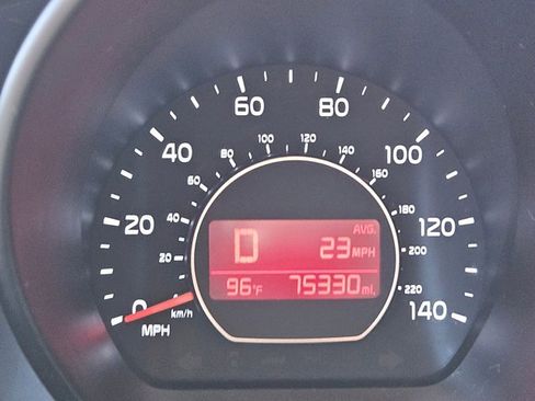 Used 2018 Kia Soul + FWD image 11