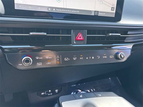 New 2025 Kia EV6 Light w/ Light LR Technology Package image 19