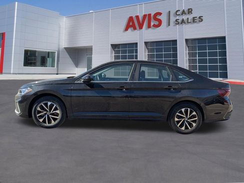 Used 2025 Volkswagen Jetta S image 2