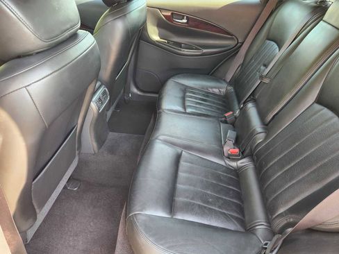 Used 2017 INFINITI QX50 2WD w/ Premium Plus Package image 31
