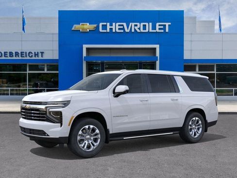 New 2026 Chevrolet Suburban LT image 2