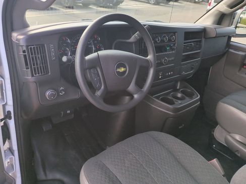 Used 2024 Chevrolet Express 2500 w/ Driver Convenience Package image 10