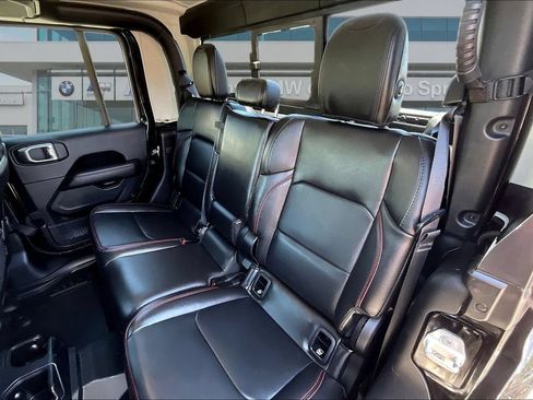 Used 2020 Jeep Gladiator Rubicon AWD/4WD image 23