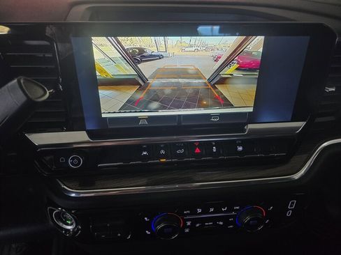 Used 2025 Chevrolet Silverado 1500 LT image 23