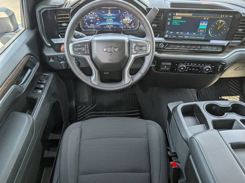 Used 2025 Chevrolet Silverado 2500 LT w/ Trail Boss Package AWD/4WD image 10