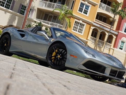 Used 2018 Ferrari 488 Spider RWD image 71