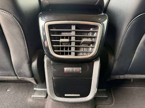 Used 2022 Lincoln Nautilus Reserve AWD/4WD image 17