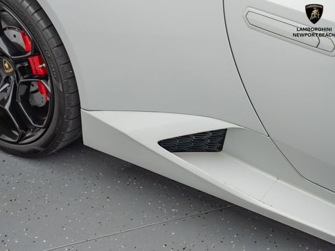 Used 2017 Lamborghini Huracan LP 580-2 image 5