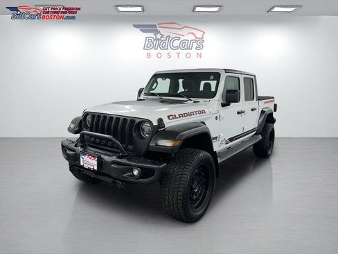 Used 2020 Jeep Gladiator Sport w/ Quick Order Package 24S AWD/4WD image 1