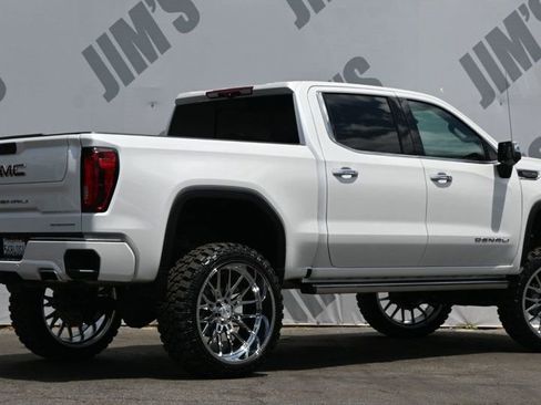 Used 2025 GMC Sierra 1500 Denali AWD/4WD image 5