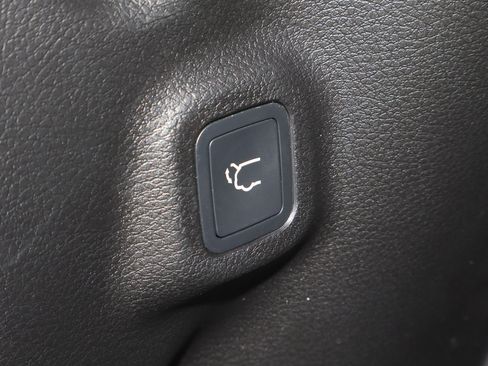 New 2026 Jeep Compass Latitude AWD/4WD image 16