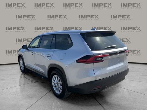 Used 2025 Toyota Grand Highlander AWD image 5
