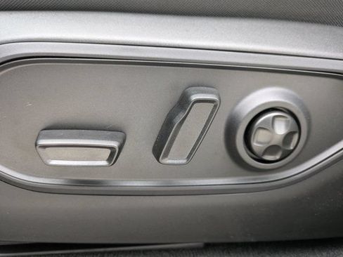 New 2026 Jeep Grand Cherokee L Limited w/ Limited Altitude Package RWD image 23