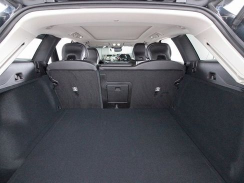 Certified 2025 Volvo XC60 B5 Core w/ Climate Package image 26