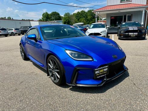 Used 2023 Subaru BRZ Limited RWD image 3