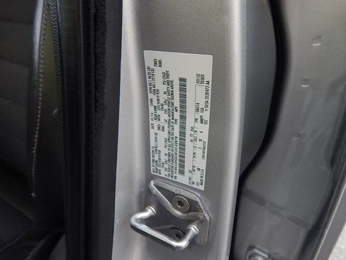 Used 2014 Ford Escape SE w/ SE Chrome Package image 30