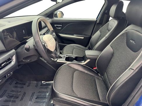 Used 2025 Kia K4 GT-Line w/ GT-Line Sunroof Package FWD image 9