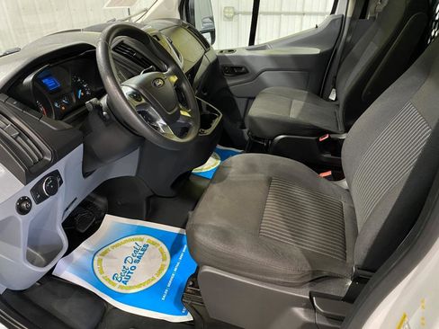 Used 2019 Ford Transit 250 130 Low Roof w/ Exterior Upgrade Package RWD image 8