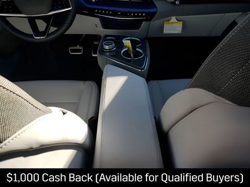 New 2026 Cadillac Optiq Sport 1 w/ LPO, Floor Liner Package image 22