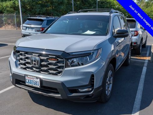 Used 2023 Honda Passport TrailSport image 1